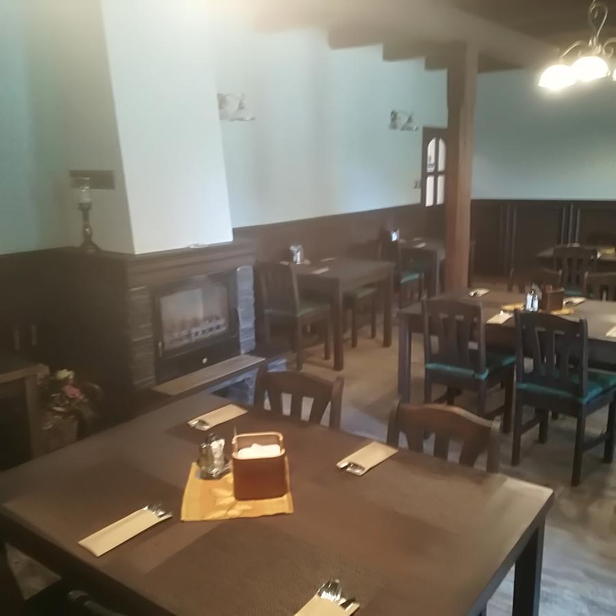 Penzion A Restauracia Hanisberg Krupina 外观 照片