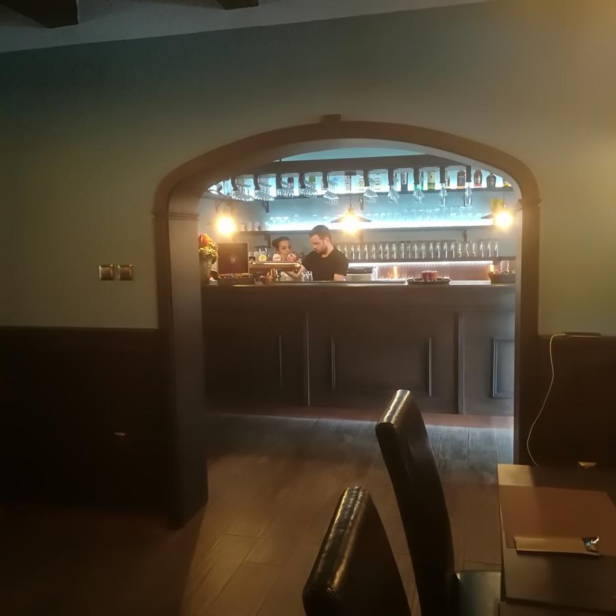 Penzion A Restauracia Hanisberg Krupina 外观 照片