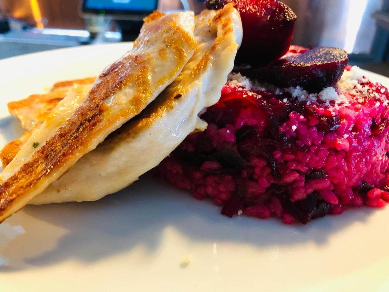 Penzion A Restauracia Hanisberg Krupina 外观 照片