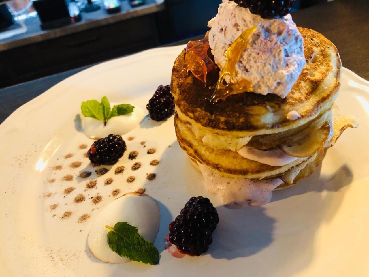 Penzion A Restauracia Hanisberg Krupina 外观 照片